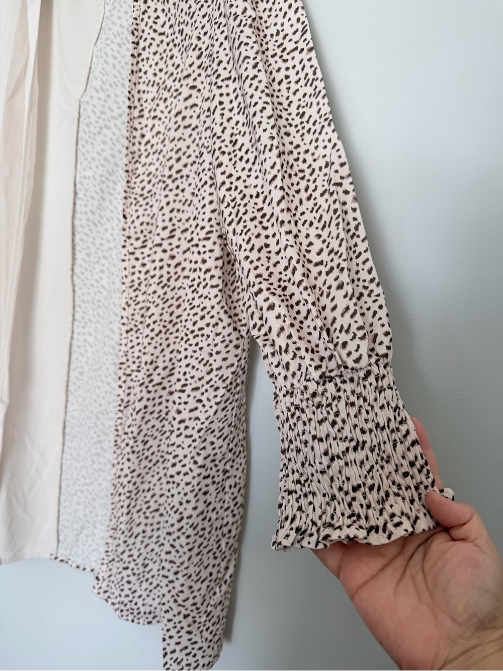 Women’s Two-Tone Cream & Leopard Print Open Cardigan - Picture 4 of 10